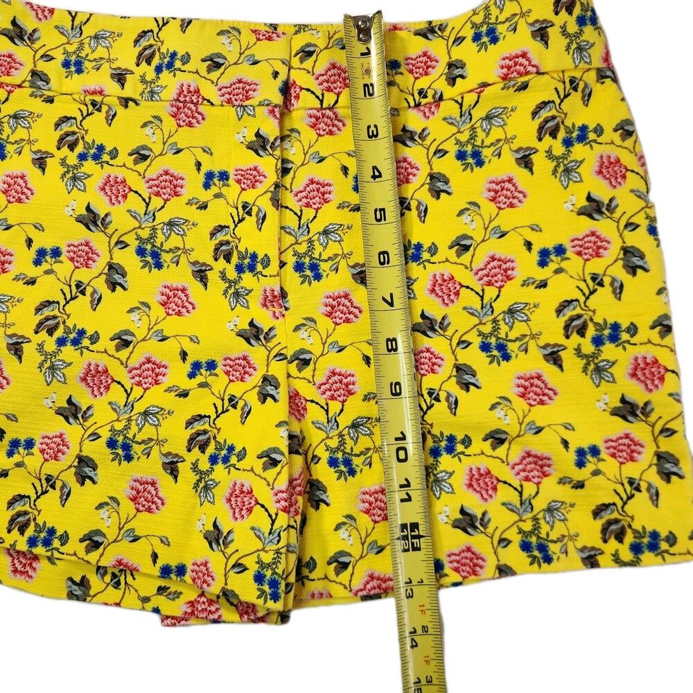 LOFT Riviera Shorts Size 8 Butter Yellow Tweed Floral Bird Print 4” Inseam Boho - Picture 4 of 12